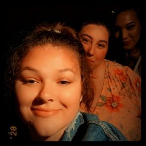 Meet your Posher, Bella